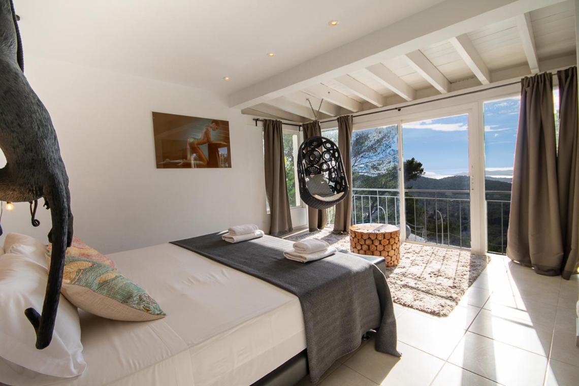 Villa With Amazing Views Over The Hill Can Furnet Esterno foto