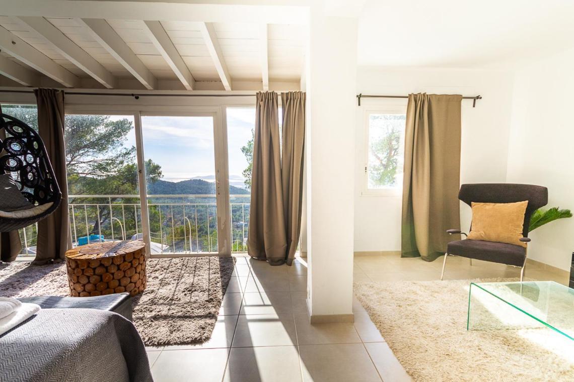 Villa With Amazing Views Over The Hill Can Furnet Esterno foto