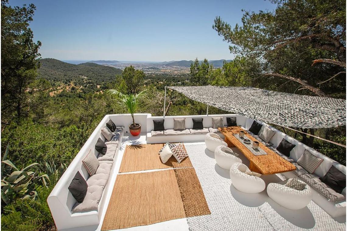 Villa With Amazing Views Over The Hill Can Furnet Esterno foto